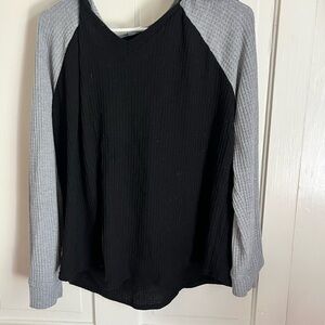 No Boundaries Black Ribbed / waffle shirt  with hood xxl